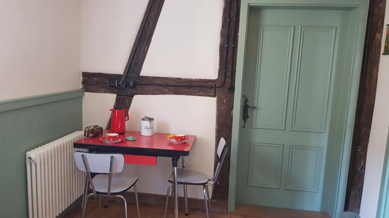Hoher Hirschen: Historic Tudor House with Stylish Studio and Museum Apartment Bodman-Ludwigshafen Exterior photo